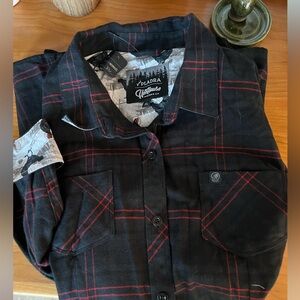 Women’s pladra henhouse colab button down